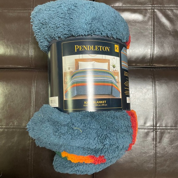 Pendleton Sherpa Fleece Blanket Bedding Bedroom Striped Throw size King - Picture 5 of 6